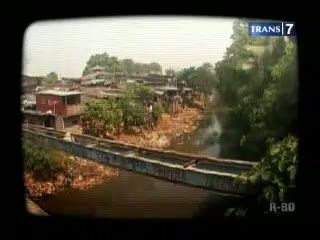 Kali Ciliwung, WC Terpanjang Warga Ibukota
