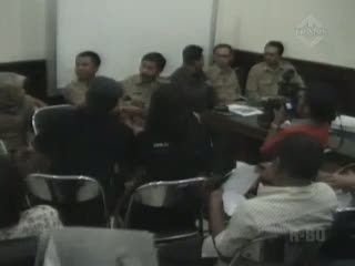 Ditemukan Botol Spiritus di Lokasi Kebakaran Pasar Turi