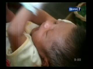 Diduga Traficking, Bayi Diserahkan ke Polisi