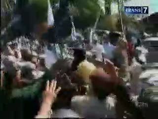Tolak Film Hujat Nabi, Massa Segel Restauaran