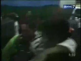 Kapal Tabrakan, 8 Orang Tewas