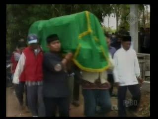 Najwa dan Ibunda Dimakamkan di Tangerang