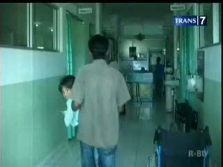 Puluhan Jarum Berkarat Bersarang di Tubuh Wanita