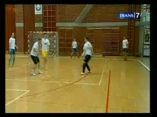 Mantan Miss Korea Jadi Pelatih Sepak Bola