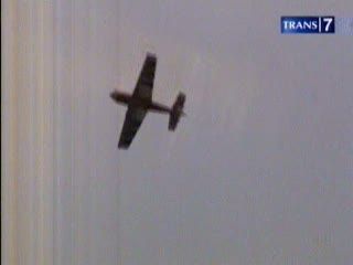 Pesawat Jatuh Saat Pertunjukan, 2 Tewas
