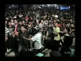 Ricuh Konser Musik Reggae