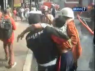 Ruko Terbakar, Pemilik Pingsan