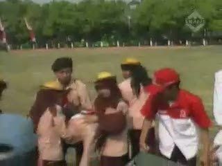 25 Siswa Pingsan Saat Upacara