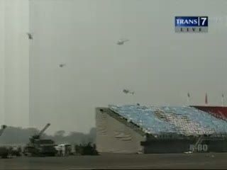 Atraksi Udara Warnai HUT TNI ke-67