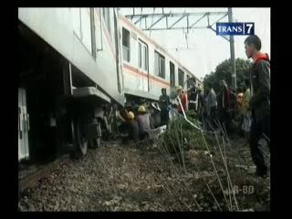 KRL Anjlok, Lintasan Kereta Lumpuh 8 Jam