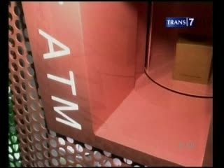 ATM Cupcakes, Mesin Unik Mengeluarkan Cupcakes