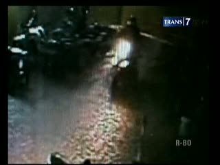  Pencurian Motor Terekam CCTV