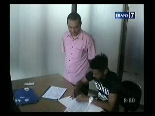 Pemain Persib Tanda Tangan Kontrak