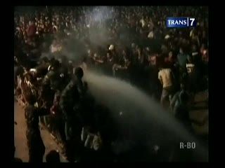 Ricuh Festival Musik Akibat Miras