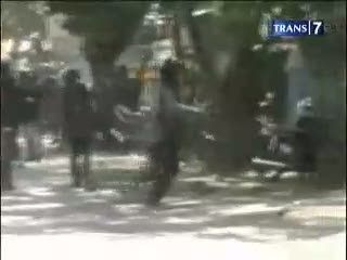 Pelaku Tawuran Akan Dipecat