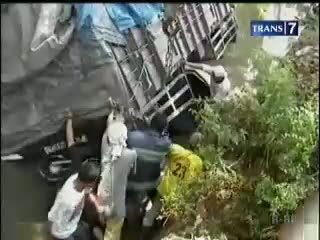 Truk Tercebur, Pemotor Tergencet