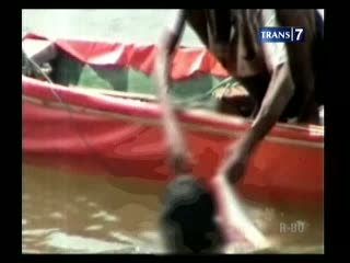 Digrebek Polisi, 6 Penjudi Sabung Ayam Tewas di Sungai