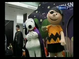 Snoopy, Anjing Pintar Hibur Pesta Halloween