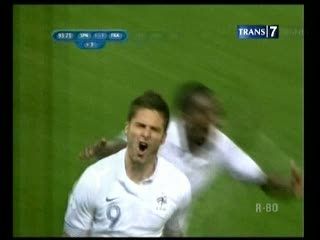 Giroud Selamatkan Prancis