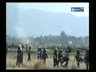 Warga 2 Desa Bentrok Akibat Tawuran Pelajar