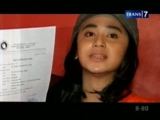 Mengapa Perempuan Cantik Tega Melakukan Kekerasan?