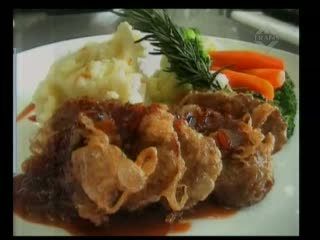 Lezatnya Kambing Gulung Saus Bistik