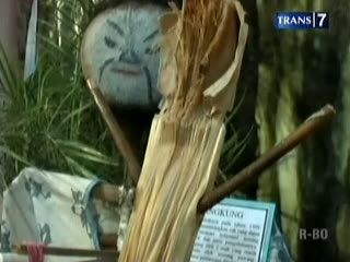 Jailangkung dan Ninik Towok, Permainan Tradisional