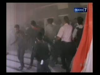 Demo Tolak Dekan Baru Berlangsung Anarkis