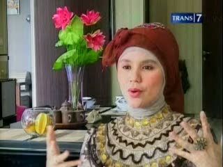 Istri Indra Bekti, Sukses Lewat Sarimbit