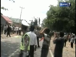Memanas, Aksi Massa Dibubarkan Paksa
