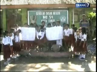 Sekolah Dijual, Murid Menolak Dipindah