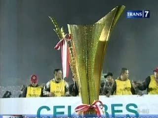 Persib Akhiri 17 Tahun Puasa Gelar