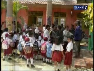 Guru Dimutasi, Siswa Terlantar