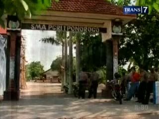 Saling Ledek di Facebook, Pelajar Bentrok