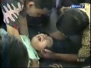 Para Siswa SMP Mengamuk dan Kesurupan