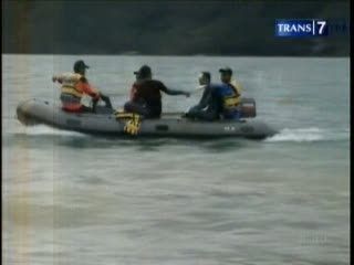 3 Anak dan Ayahnya Hilang Terseret Arus Sungai