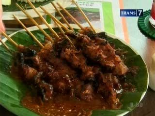 Nikmatnya Sate Bebek dan Tumis Cabe Hijau