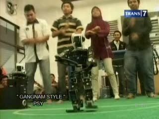 Eros, Si Robot Gangnam Style