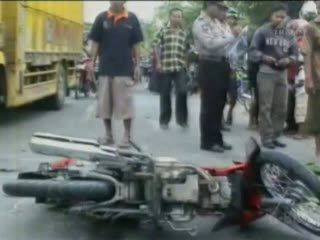 Kecelakaan Karambol, 1 Tewas 3 Luka Berat