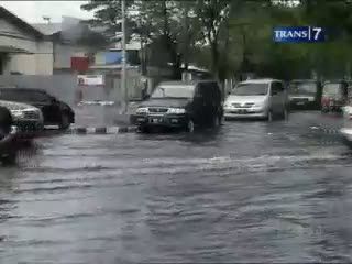 Hujan Sesaat, Jakarta Tergenang