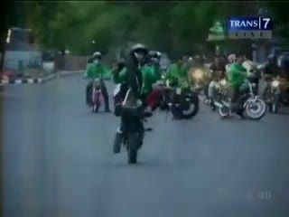 Adu Freestyle Motor Tua