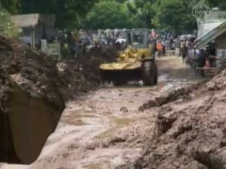  Longsor Tutup Jalur Soreang-Ciwidey