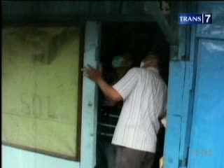 Korban Pembunuhan Teronggok Dalam Kios