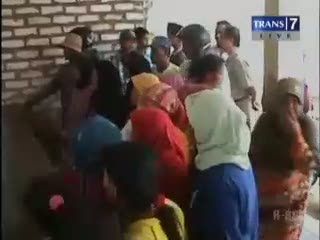 Sopir Taksi Tewas di Terminal