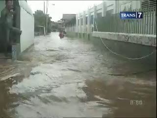 Banjir Masih Menghantui Warga Ibukota