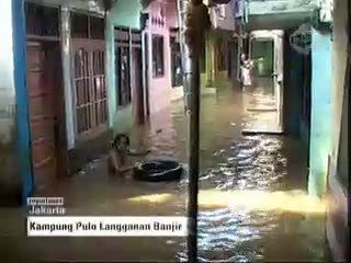  Meski Banjir, Pesta Pernikahan Tetap Dilangsungkan