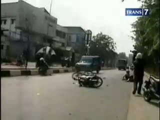 1 Jam, 3 Nyawa Melayang Akibat Kecelakaan