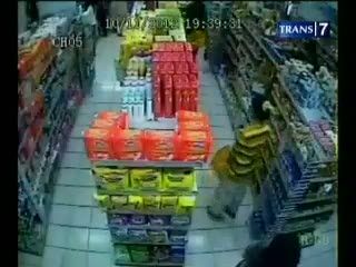 Mengutil Kecap, Pedagang Siomay Ditangkap Polisi