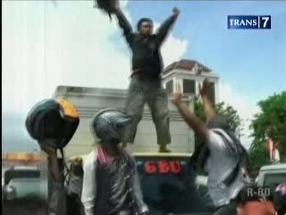 Demo Pedagang Sapi Berakhir Ricuh