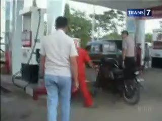 Polisi Sita Puluhan Jerigen BBM Bersubsidi